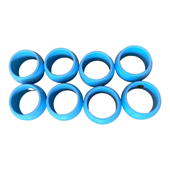 𝅺SET of 8 Vintage 1980's Baby Powder Pastel Blue Acrylic Napkin Rings - Picture 7 of 7